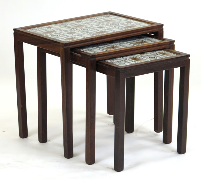 Okänd dansk designer, satsbord, 3 st, palisander med kakelplattor, _10006a_lg.jpeg