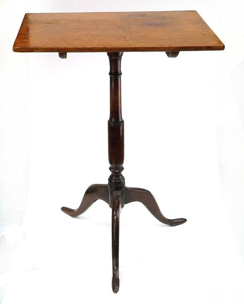 Vippbord, alrotsfanerad skiva på bonad fot, etikettsignerat av Lindell, Lars Eric (verksam i Köping 1818-43)_10780a_lg.jpeg