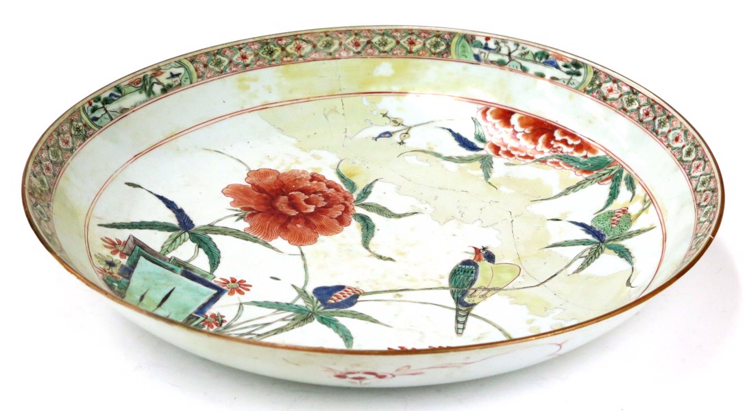 Fat, porslin, Kina, Kangxi eller Yongzheng, 1700-talets början, dekor av fågel mm i famille-verte-färger, _1140a_8d82e2a88226feb_lg.jpeg