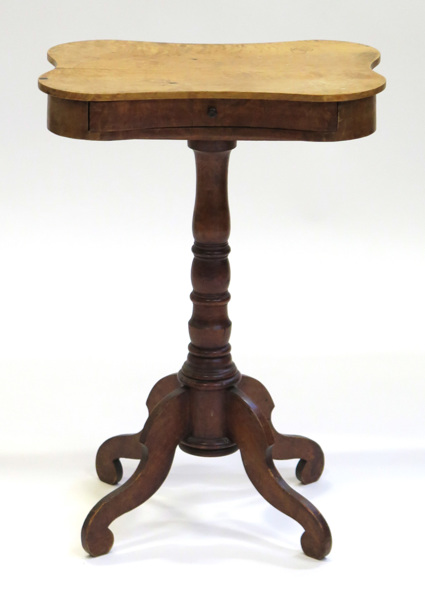 Damarbetsbord, ljus björk, biedermeier, 1800-talets mitt, _14564a_8d9adbc3855cf8c_lg.jpeg