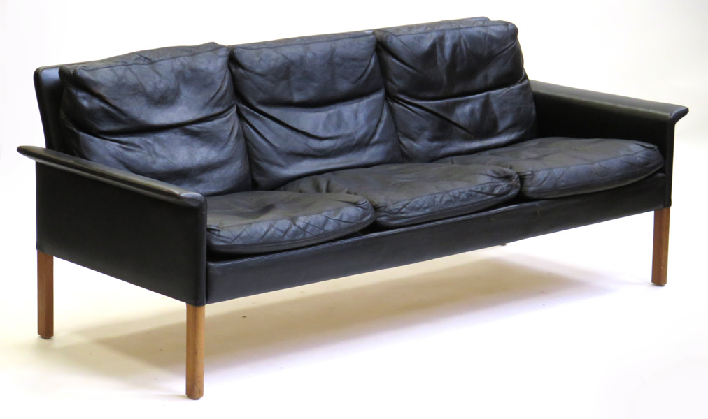 Olsen, Hans, antagligen för C/S Møbler Glostrup, soffa, palisander med svart läderklädsel, _14582a_8d9ae8c4b74fbd0_lg.jpeg