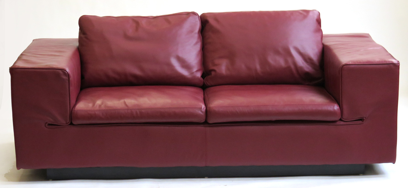 Okänd designer för Svenska Hem, soffa, röd läderklädsel, _16002a_lg.jpeg