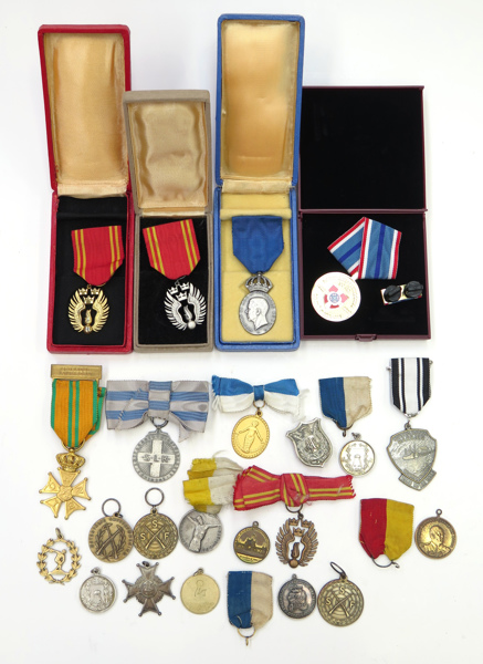 Parti medaljer, Sverige och utland, delvis silver,_1843a_8d845ec0bbbdfc0_lg.jpeg