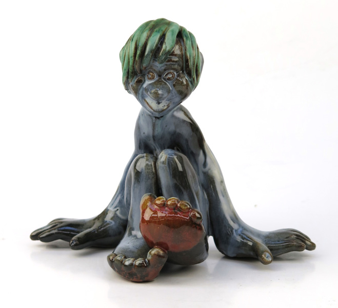 Lindstrand, Vicke för Uppsala Ekeby, skulptur, glaserat lergods, sittande troll, _19021a_lg.jpeg