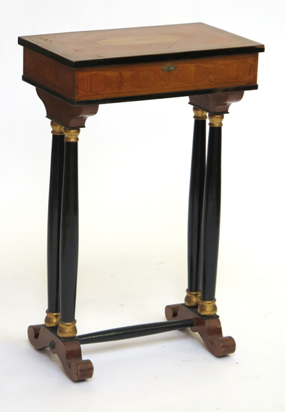 Damarbetsbord, valnöt med intarsia, empirestil, sekelskiftet 1900, _22423a_lg.jpeg
