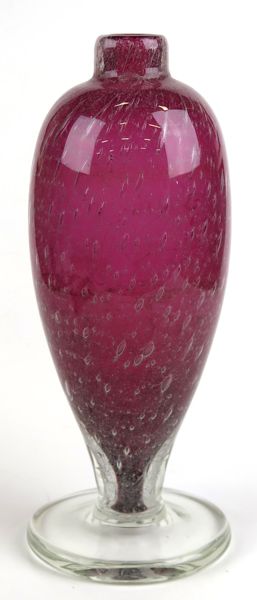 Okänd designer, vas, klar glasmassa med röd underfångsdekor, _24695a_lg.jpeg