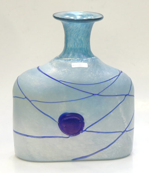 Vallien, Bertil för Kosta Boda Artist Collection, vas/flaska, glas, "Galaxy Blue",_25203a_8daed8bd01be268_lg.jpeg