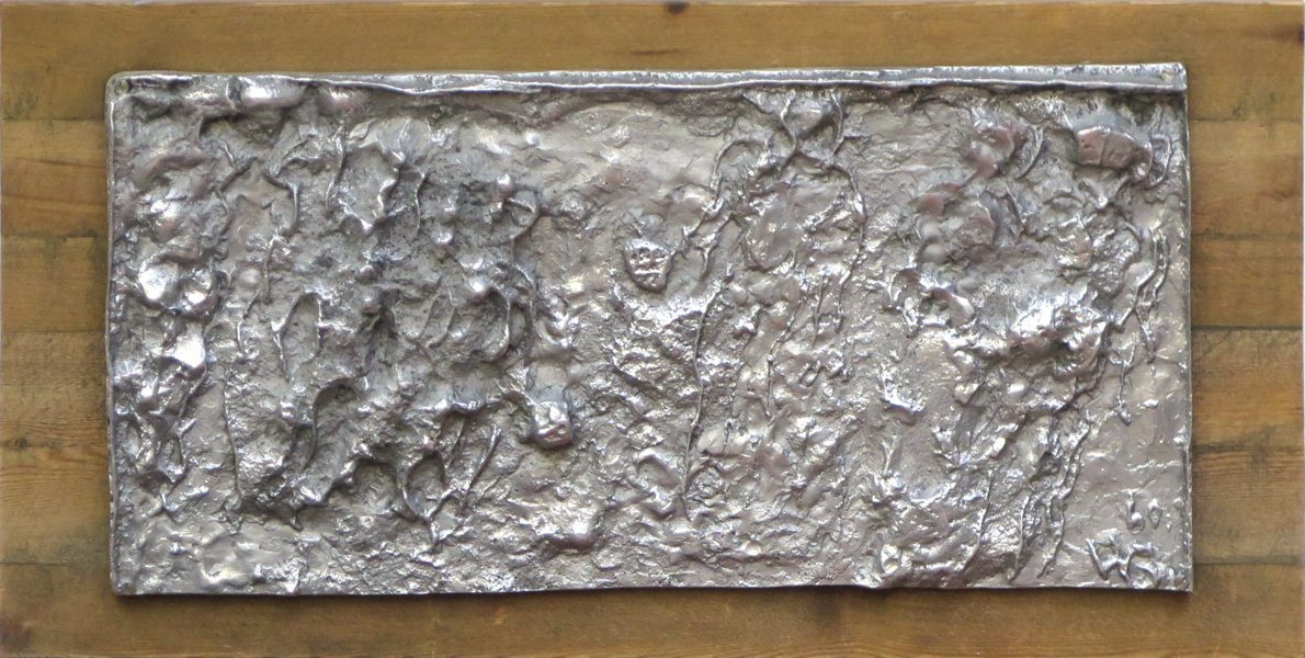 Bengtsson, Walter, väggskulptur, "Bollek", monterad på träplatta, a tergo signerad, 40 x 79 cm_25206a_8daed8c35099726_lg.jpeg