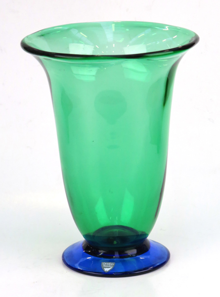 Lagerbielke, Erika för Orrefors, vas, grön och blå glasmassa, "Louise", design 1990, etikettsignerad och etsad signatur, h 21,5 cm_25391a_8daf942ec0d7837_lg.jpeg