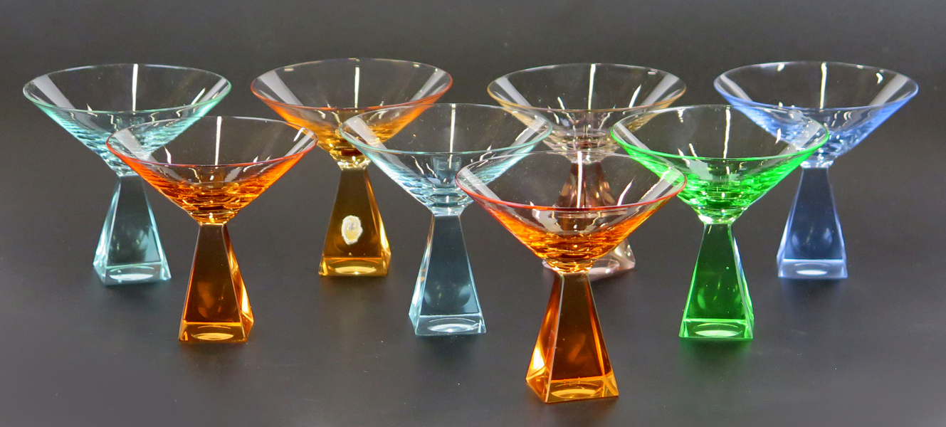 Okänd designer för Trelleborg, coctailglas, 8 st, olikfärgad glasmassa, etikettsignerade, h 8 cm_25460a_8dafa33550ed5c0_lg.jpeg