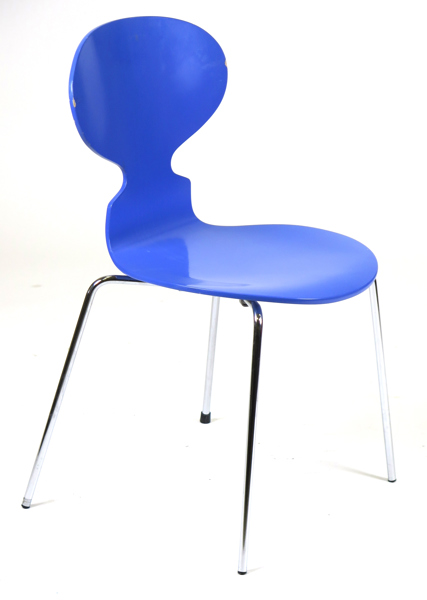 Jacobsen, Arne för Fritz Hansen, stol, blålackerat böjträ på fyra stålben, "Myran", modellnummer FH 3100, design 1952, detta exemplar från 1996, bruksslitage_25506a_lg.jpeg