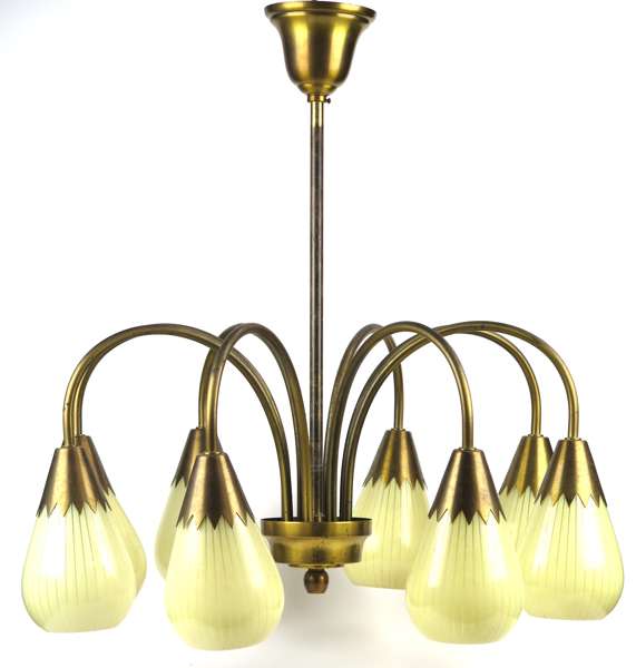 Okänd dansk designer, 1950-tal, taklampa, mässing med 8 gulrandiga glaskupor, _2667a_lg.jpeg
