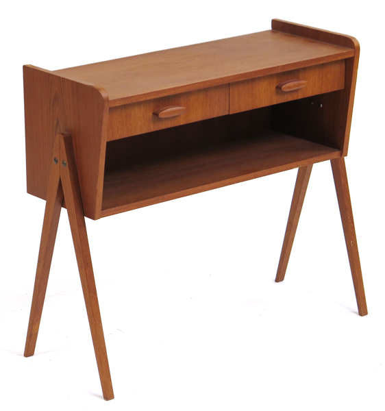 Okänd designer, 1960-tal,  telefon/hallbord, teak, dubbla lådor, l 61 cm, smärre fanérdefekter_27001a_8db294b3bee177d_lg.jpeg