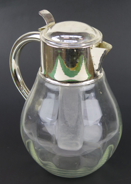 Tillbringare med inre kylblock, glas, nysilver och plast, 1900-talets 2 hälft, h 26 cm_27145a_8db2a1fd8004b98_lg.jpeg