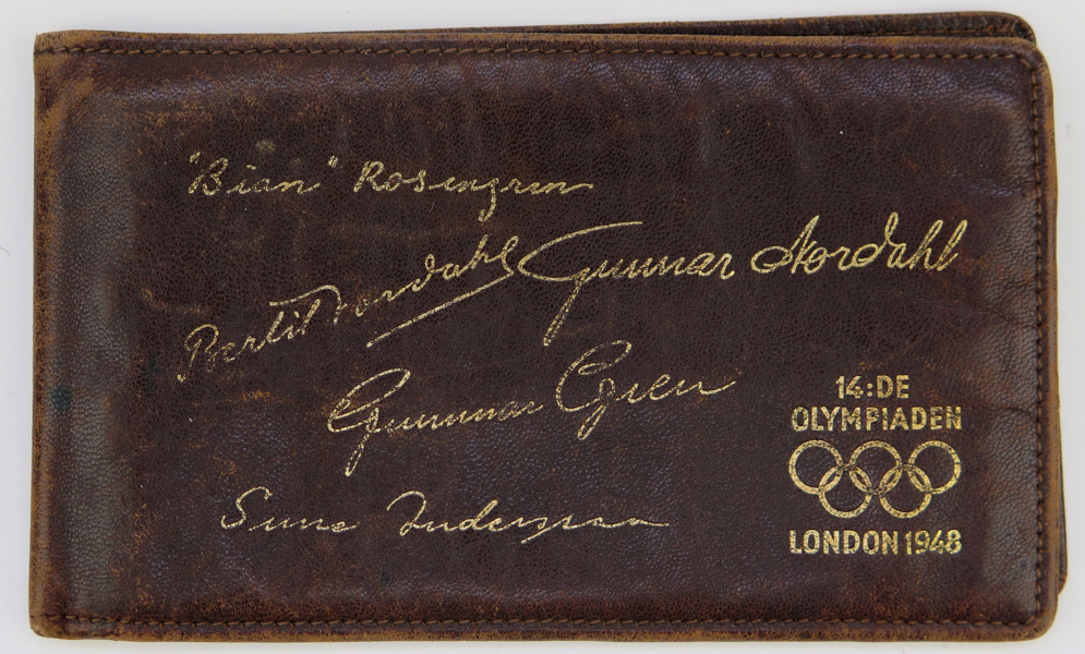 Olympica, plånbok, läder med guldprägling, minne av 14:e Olympiaden, London 1948, tryckta signaturer för bland andra GreNoLi, l 15 cm, bruksslitage_28357a_lg.jpeg