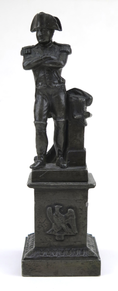 Skulptur, patinerad metall, sannolikt så kallad Grand Toursouvenir, stående Napoleon I, h 23 cm_31644a_8dbb46bc420a8ad_lg.jpeg