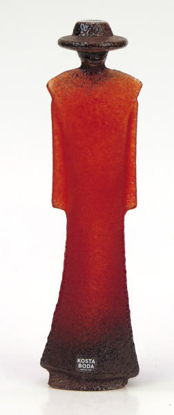 Engman, Kjell för Kosta Boda, skulptur, sandgjutet glas, "Man in Trenchcoat" (modell 90556), ur serien "Catwalk", signerad, höjd 20 cm_36240a_8dc2326a7d2008e_lg.jpeg