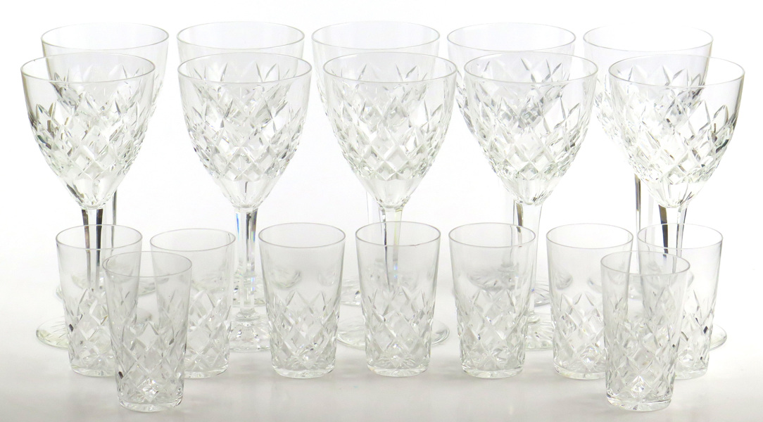 Glasservisdelar, 19 st, Orrefors Waldersee Brilliant, 10 vin- och 9 seltersglas_4424a_8d88afb541ba271_lg.jpeg