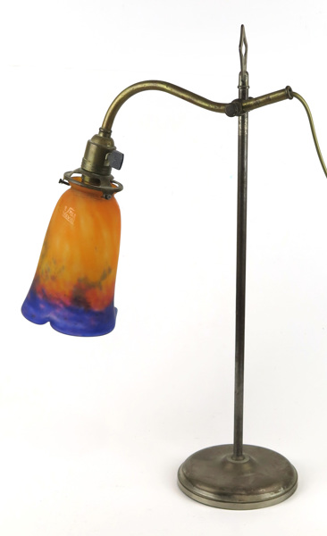 Okänd designer för Müller Frères, Lunéville, bordslampa, mässing med glasskärm, _5992a_lg.jpeg