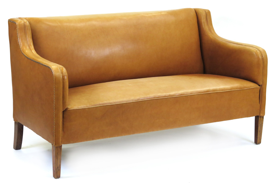 Okänd dansk designer, 1900-talets 1 hälft, soffa, ek med heltäckande, beige skinnklädsel,_6617a_8d8d2853ad956ff_lg.jpeg