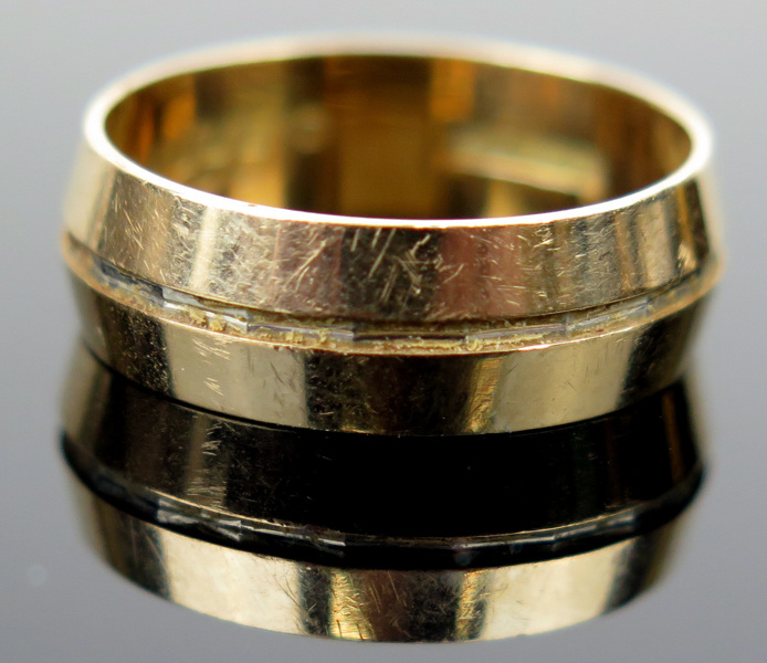 Ring, 14 karat rödguld, vikt 4,2 gram,_7243a_lg.jpeg