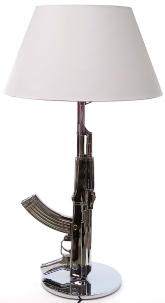 Starck, Philippe för FLOS, bords/golvlampa, kromad aluminium, Table Gun Lamp AK 47,_7256a_lg.jpeg