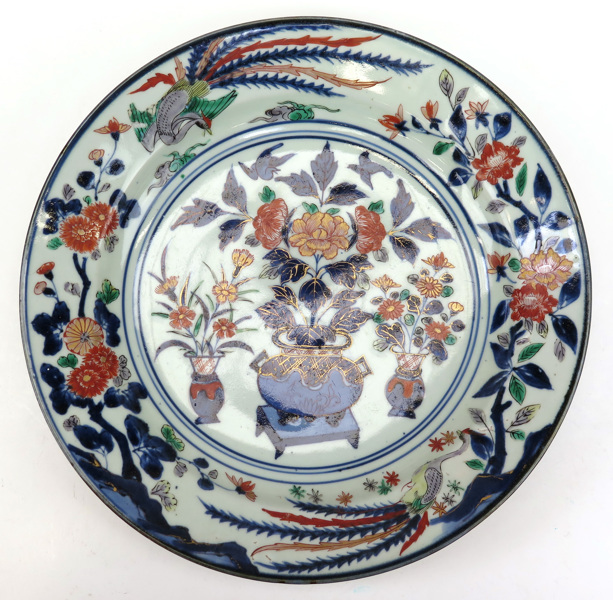 Skålfat, porslin, möjligen Arita, 18-1900-tal, dekor av fåglar mm i Imari-verte-färger, _8206a_8d900eb6ead1ae8_lg.jpeg
