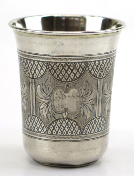 Bägare, silver, Ryssland, 1800-talets 2 hälft, delvis niellerad dekor av blommor mm, _8754b_8d90beb3fd2f667_lg.jpeg
