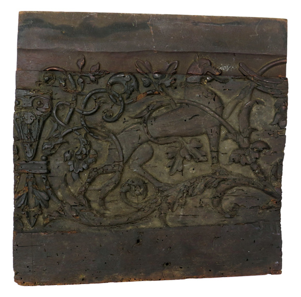 Relief, skuren ek, renässans, skuren dekor av akantus, jakthund mm,_8772a_8d90d6c9bcf0056_lg.jpeg
