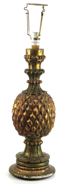 Lampfot, skuret och förgyllt trä, dekor av ananas,_9912a_lg.jpeg